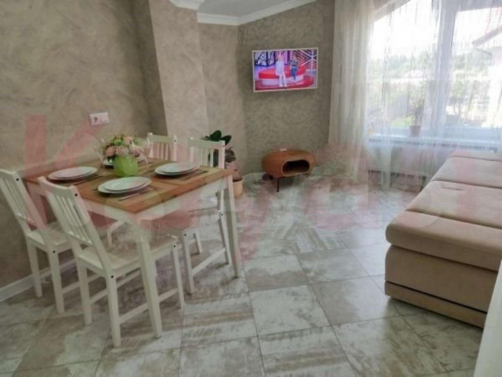 2-комн квартира Суворова ул.