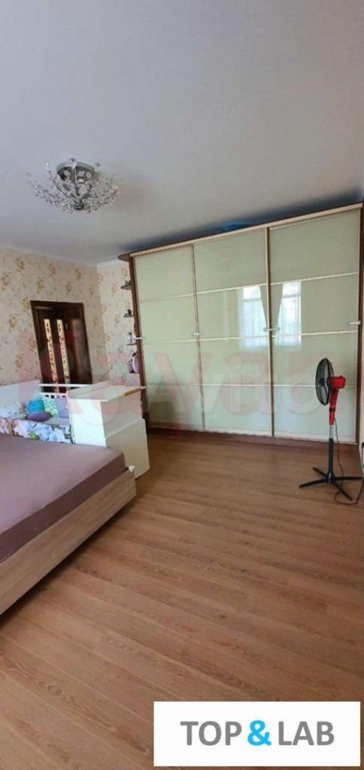 3-комн квартира Жуковского пер.