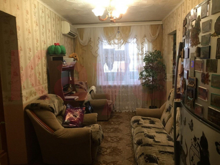 4-комн квартира Куникова ул.