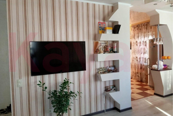 2-комн квартира Райкунова ул.