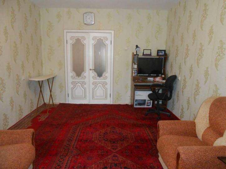 3-комн квартира Московский мкр, 20