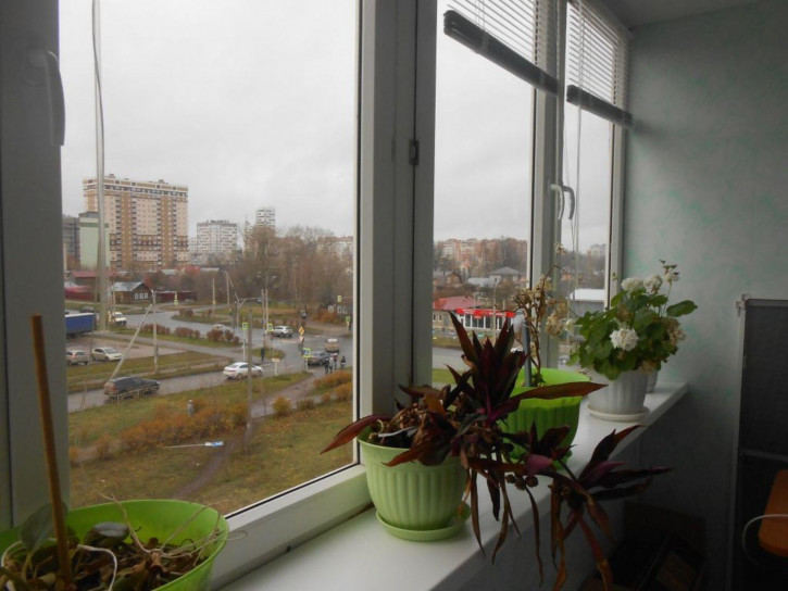 3-комн квартира Московский мкр, 20