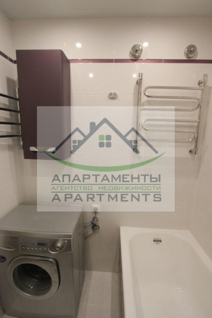 2-комн квартира Набережная ул