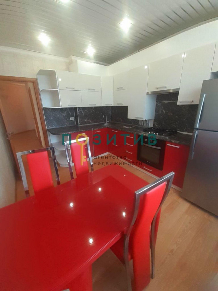 2-комн квартира Булгакова ул, 5