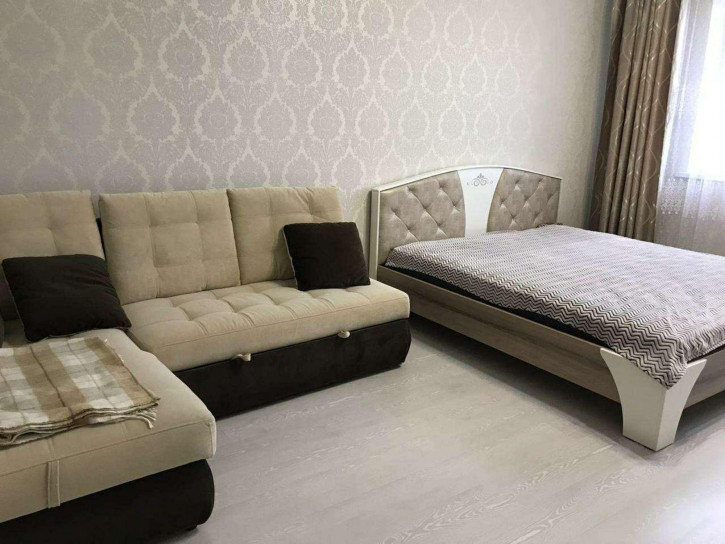 1-комн квартира Гаражная улица, 18