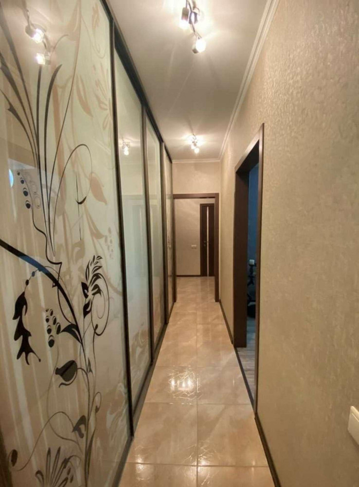 2-комн квартира Гагарина улица, 32