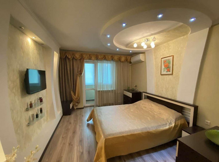 2-комн квартира Гагарина улица, 32