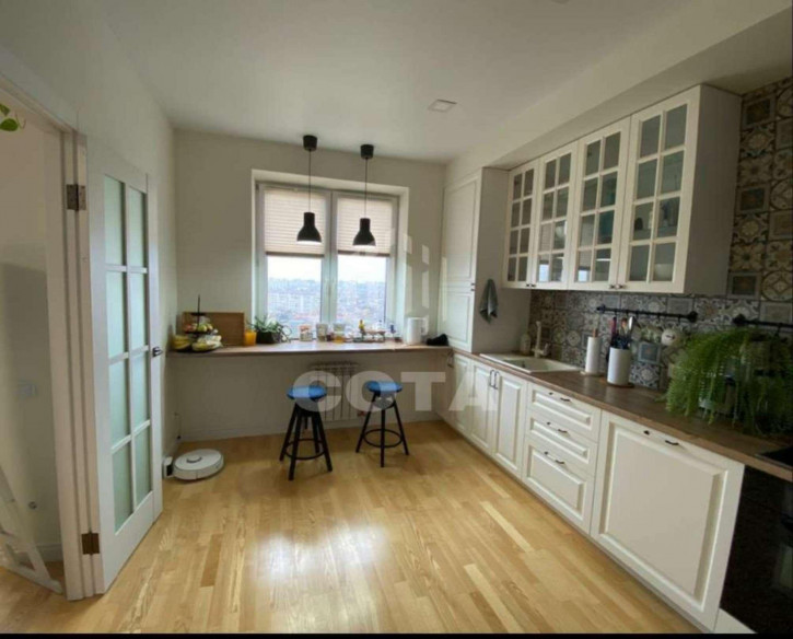 2-комн квартира Республиканская улица, 74а