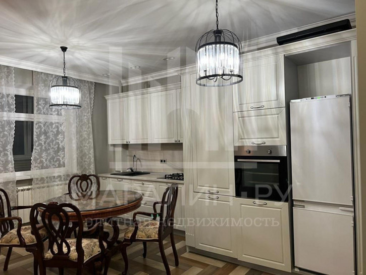 2-комн квартира Мясникова, 50