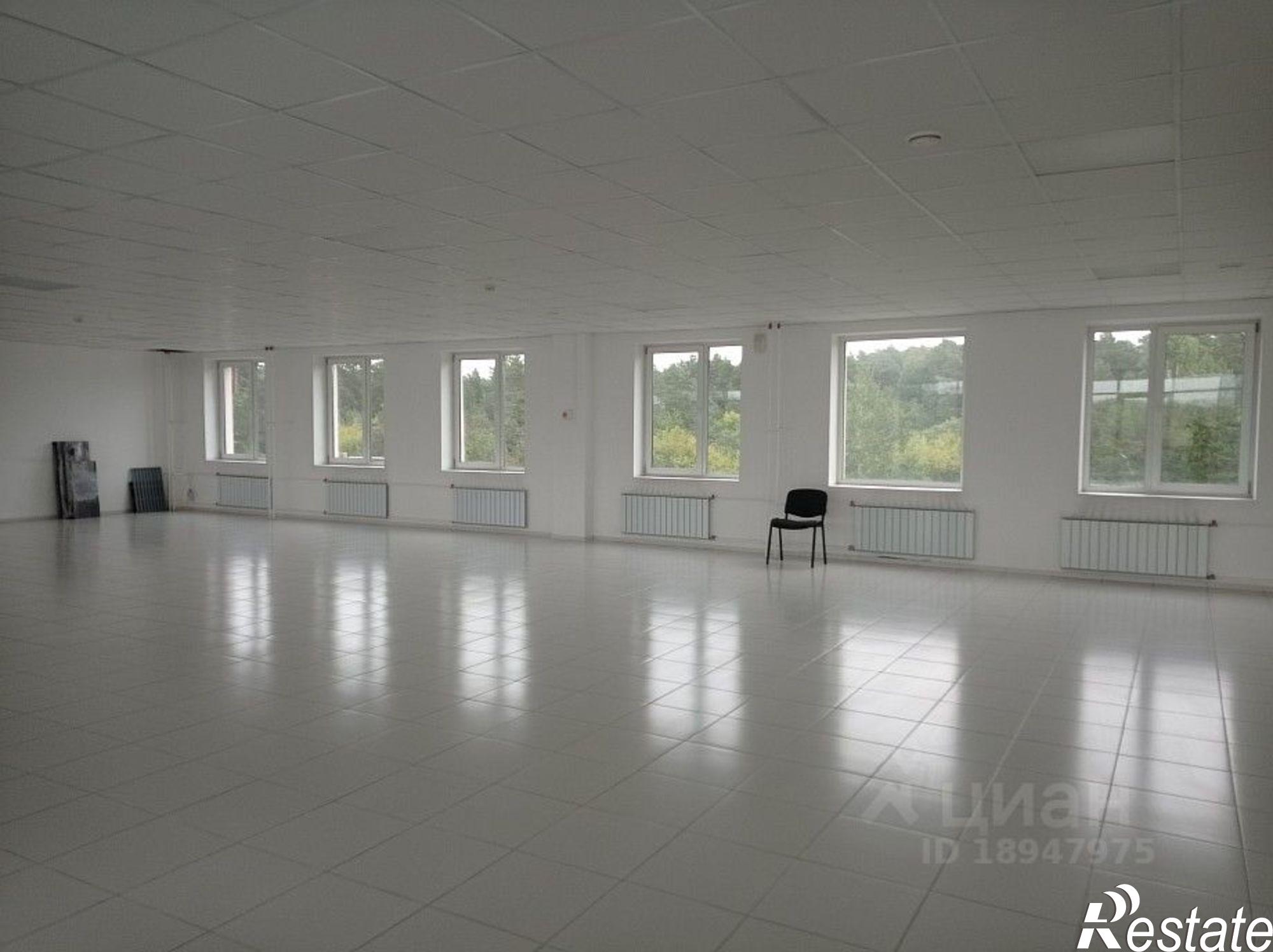 Сдать складское помещение за 495 300 рублей на Базовый переулок, 37