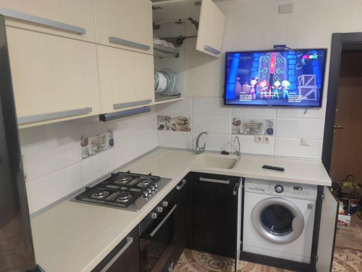 2-комн квартира Солнечная ул, 35