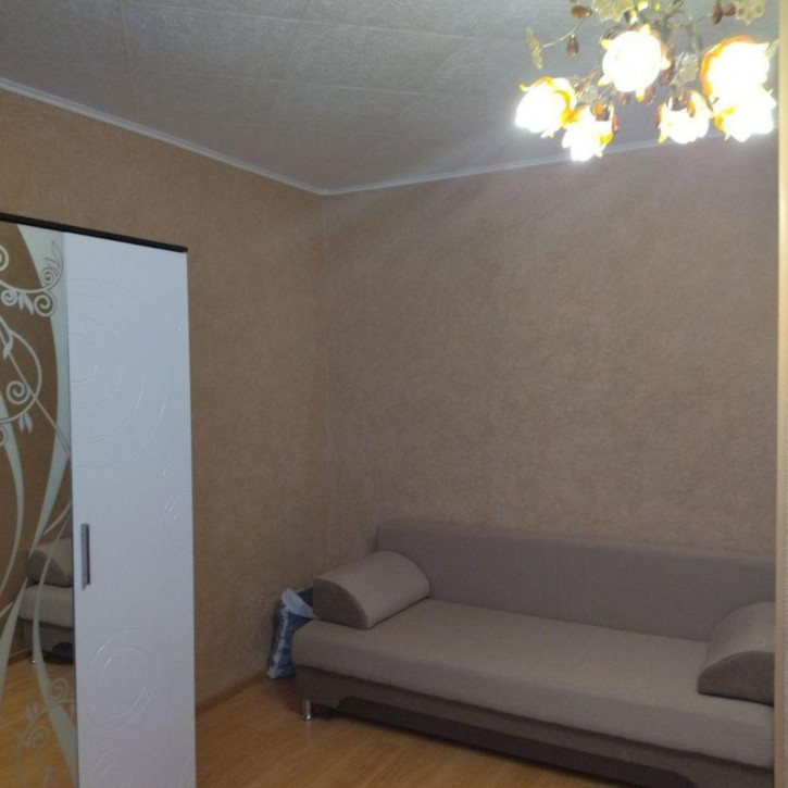 1-комн квартира Георгия Димитрова, 9