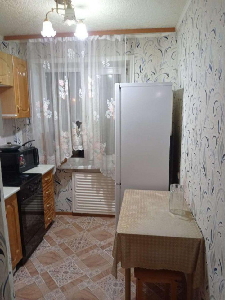 1-комн квартира Героев Труда, 13