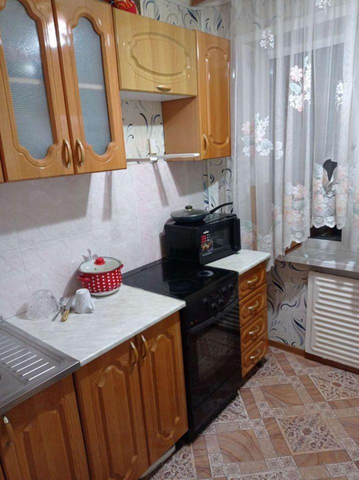 1-комн квартира Героев Труда, 13