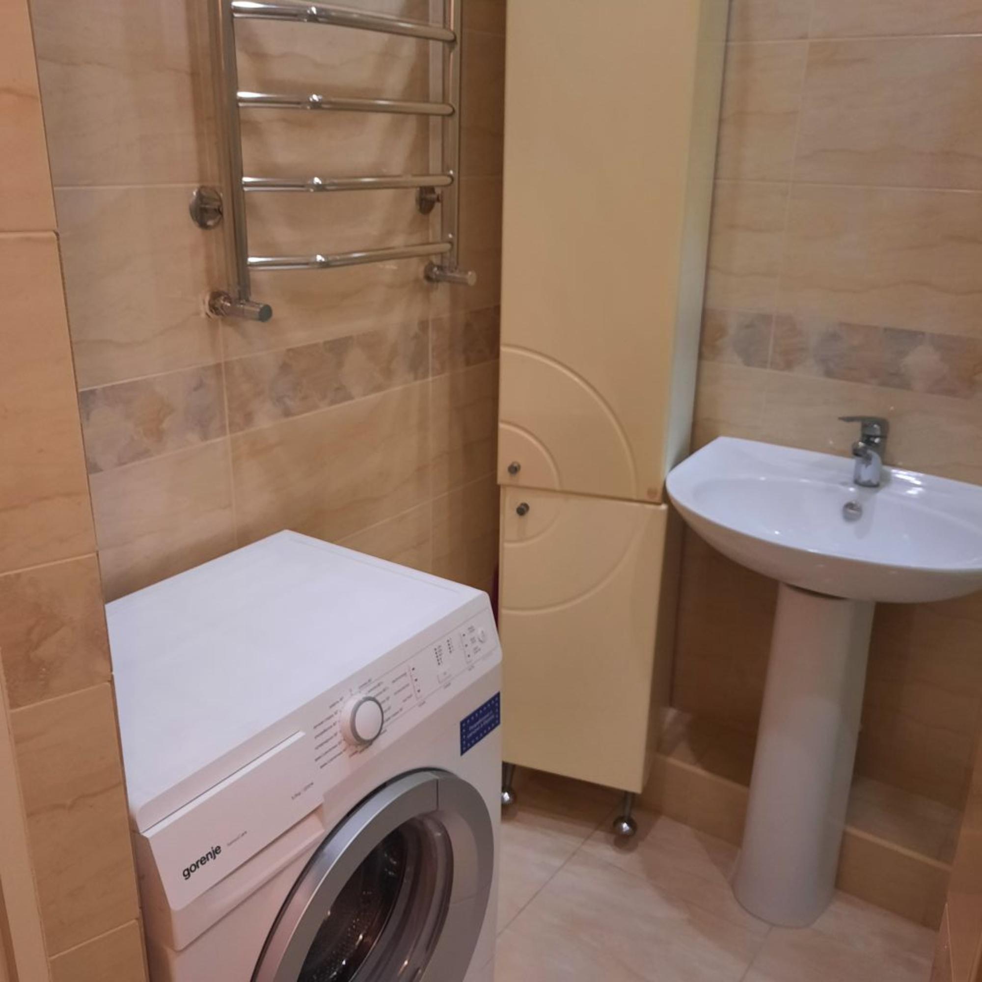 Купить квартиру за 2 150 000 рублей на М.Горького ул, 546