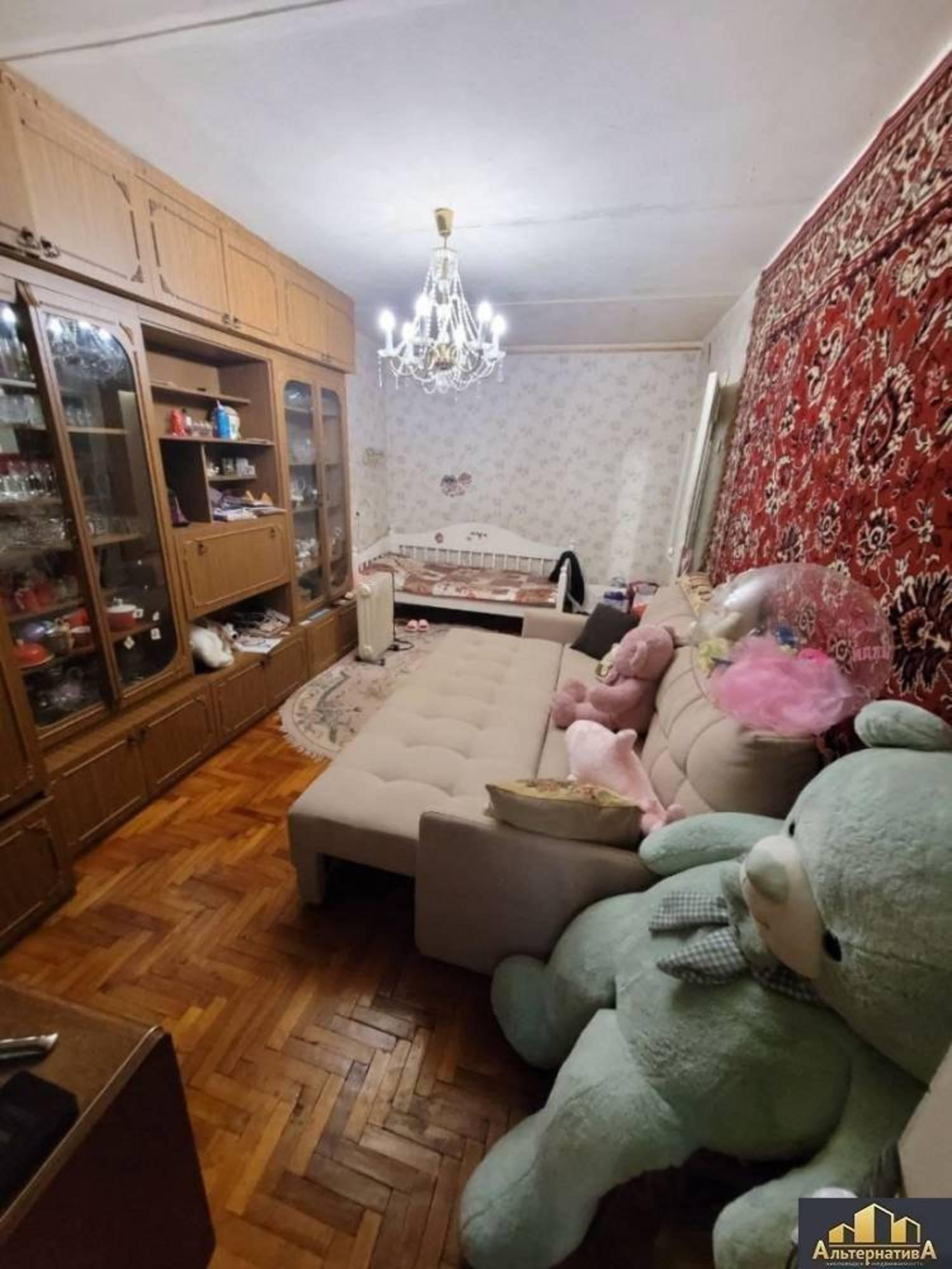 Купить квартиру за 10 000 000 рублей на Героев Медиков ул.