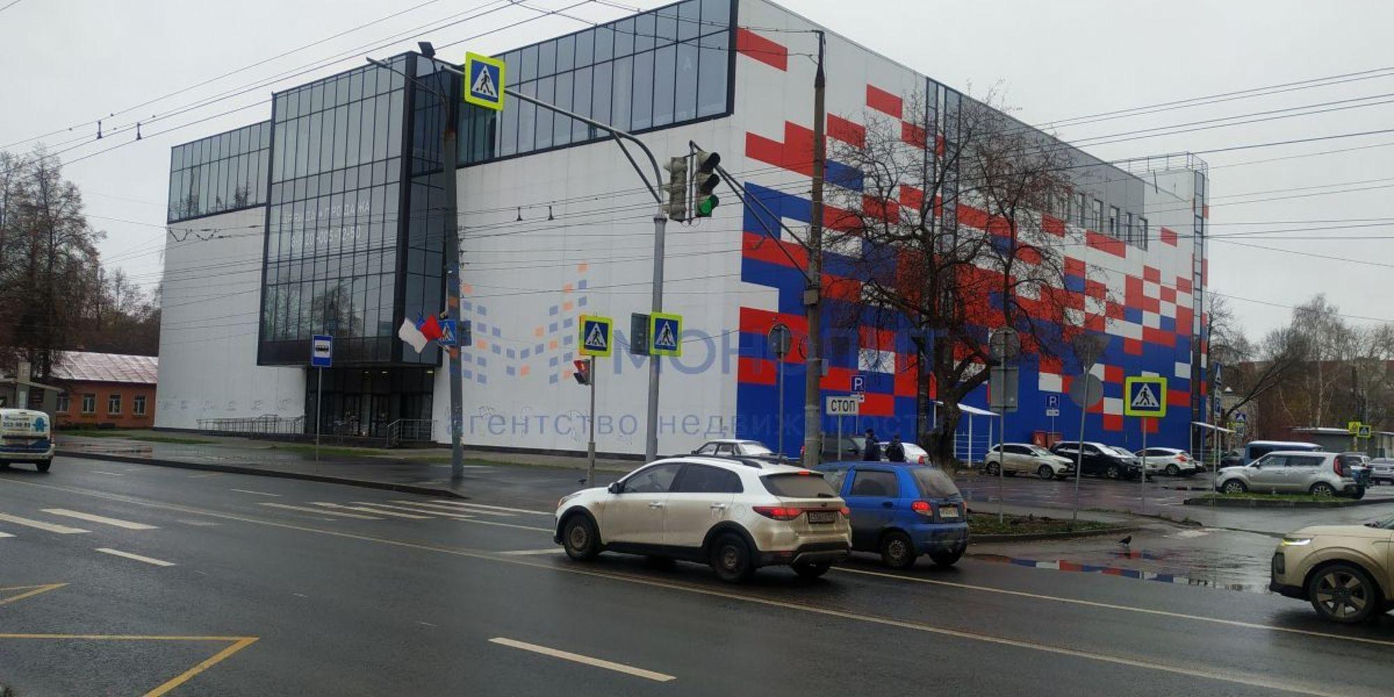 Сдать торговое помещение за 315 000 рублей на Южное ш, 43