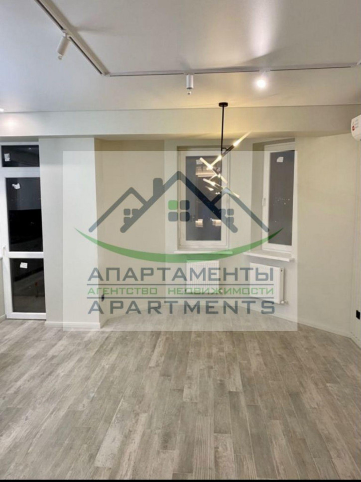 2-комн квартира Адмиральского ул, 1А