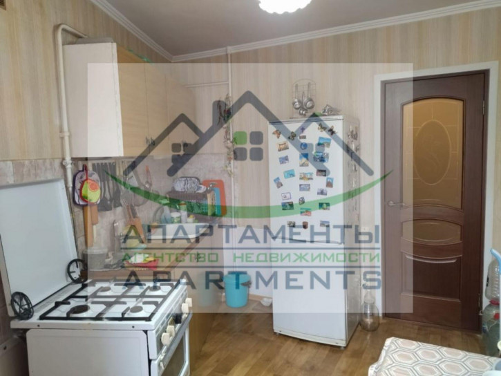 4-комн квартира Целинная ул, 12