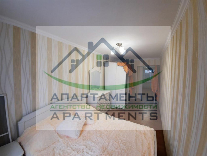 2-комн квартира Цандера проезд, 1