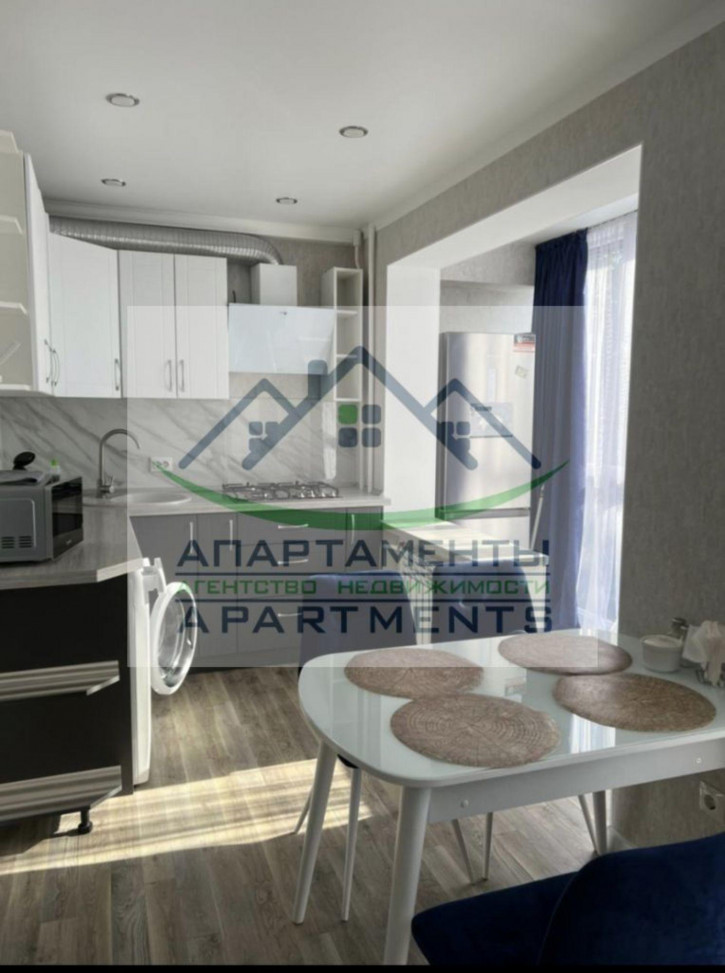 2-комн квартира Героев Медиков ул