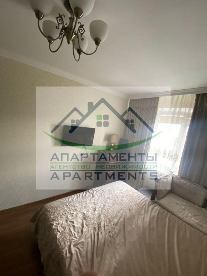 2-комн квартира Победы пр-кт, 83