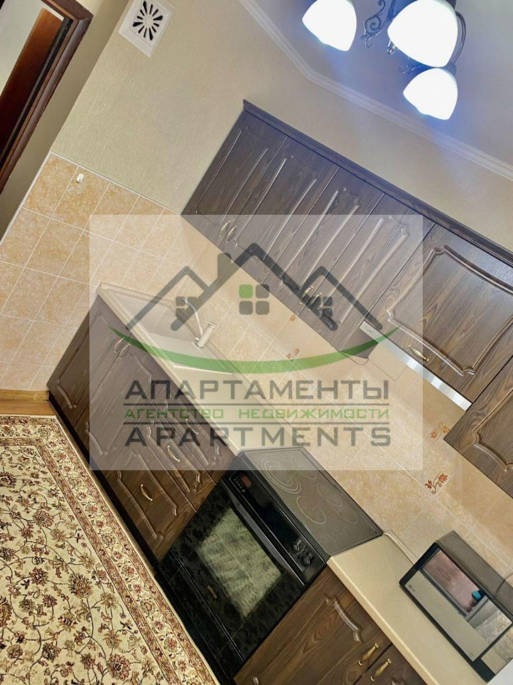2-комн квартира Победы пр-кт, 83