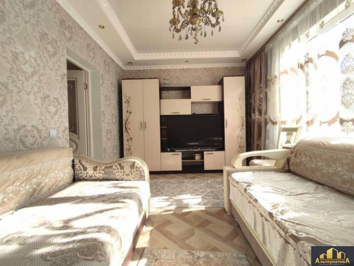 2-комн квартира Катыхина ул.