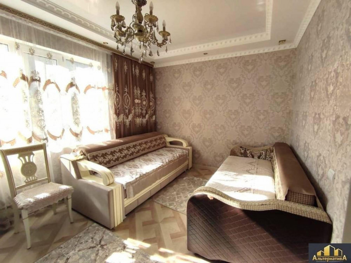 2-комн квартира Катыхина ул.