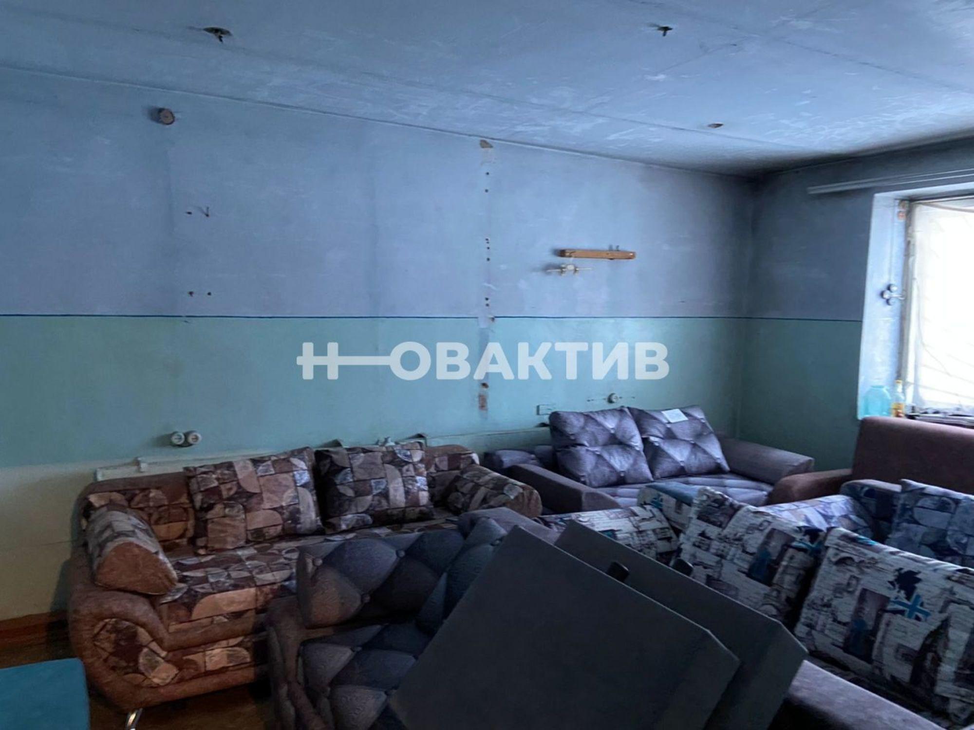 Купить торговое помещение за 9 770 000 рублей на улица Комсомольская, 4