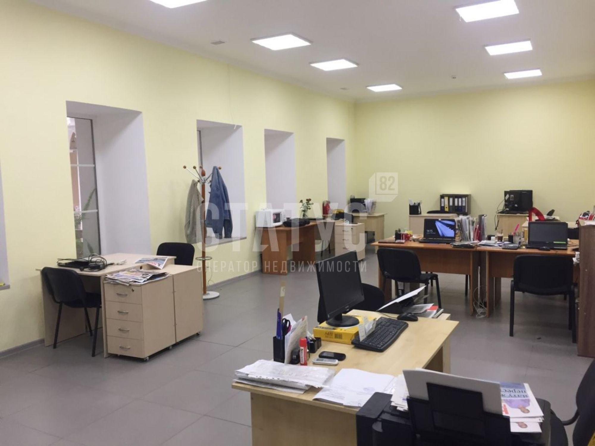 Сдать офис, помещение под офис за 70 000 рублей на им. Ленина наб, 13