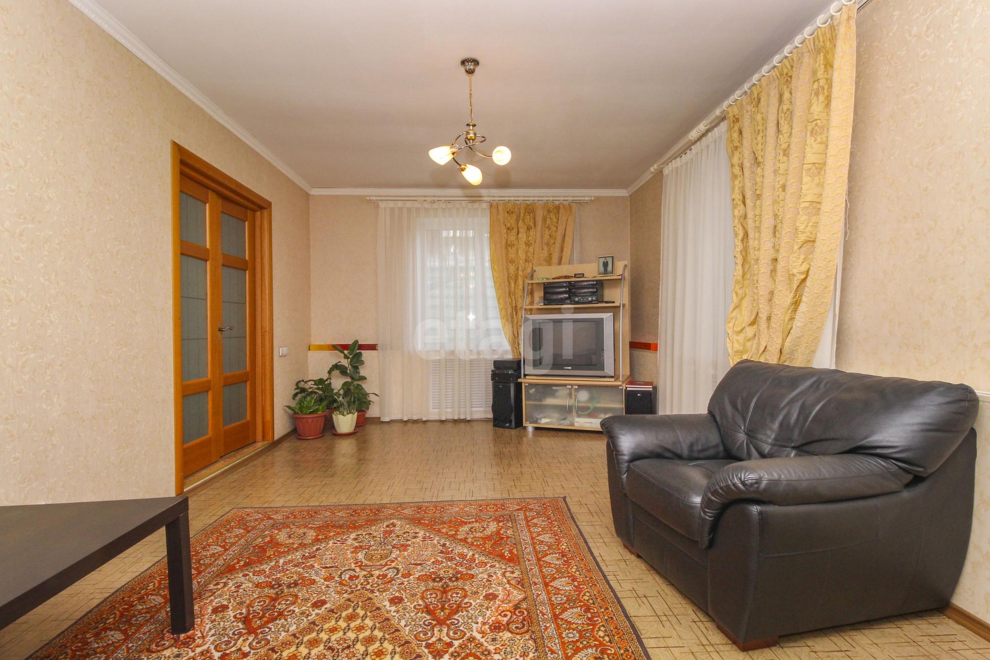 Купить дачу, дом, коттедж за 13 500 000 рублей на Димитрова 2-й пер, 14