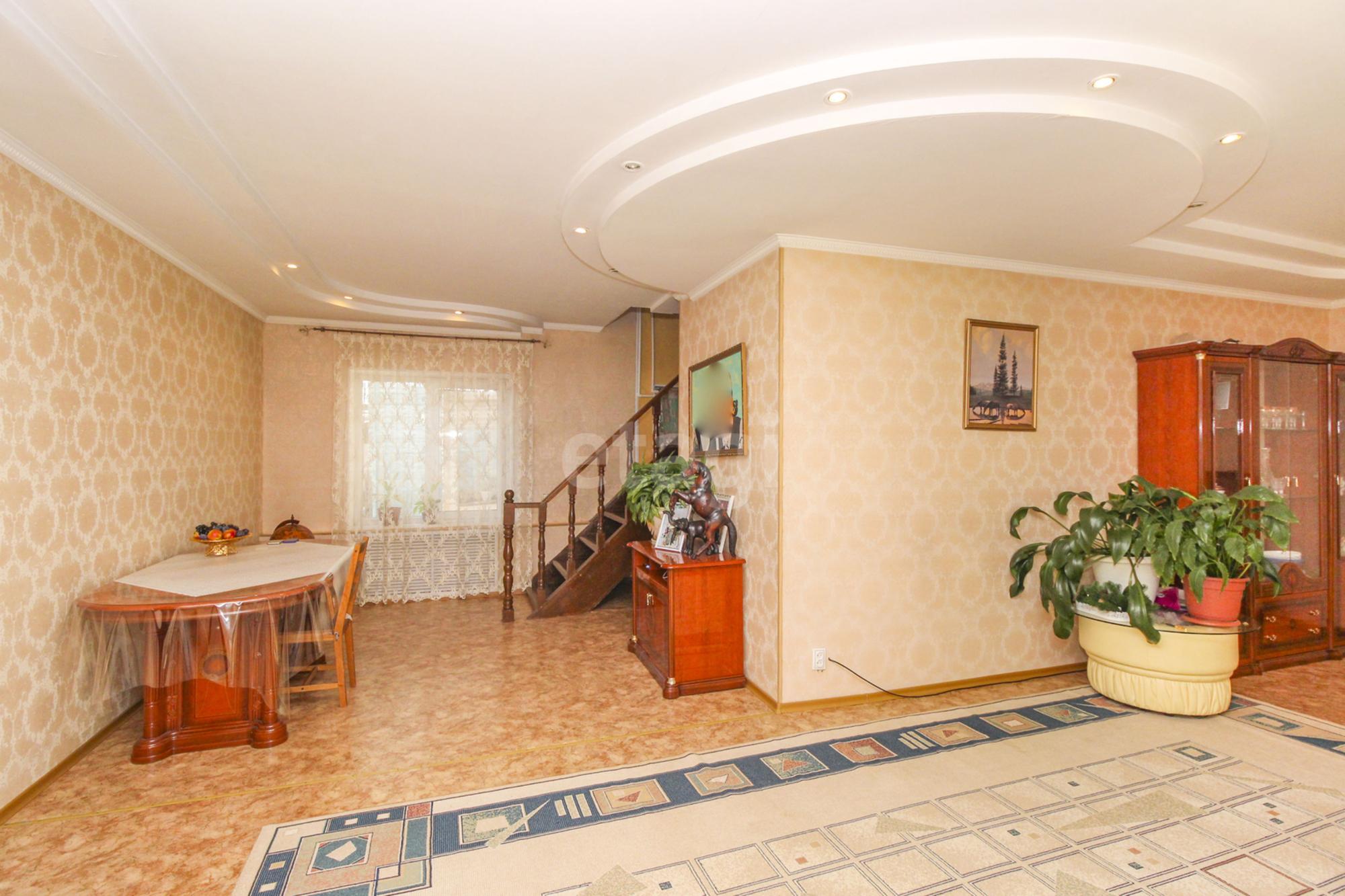 Купить дачу, дом, коттедж за 13 500 000 рублей на Димитрова 2-й пер, 14