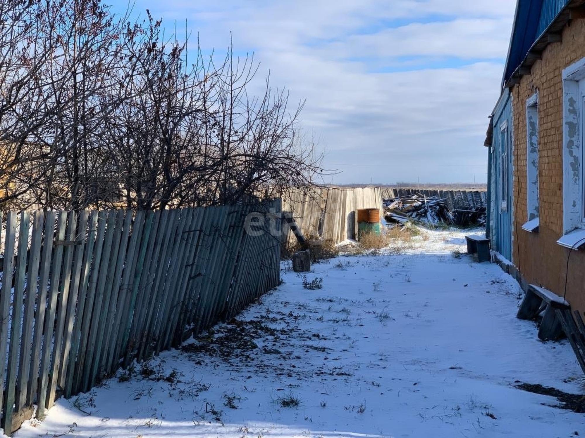 Купить дачу, дом, коттедж за 900 000 рублей на Мира, 19а