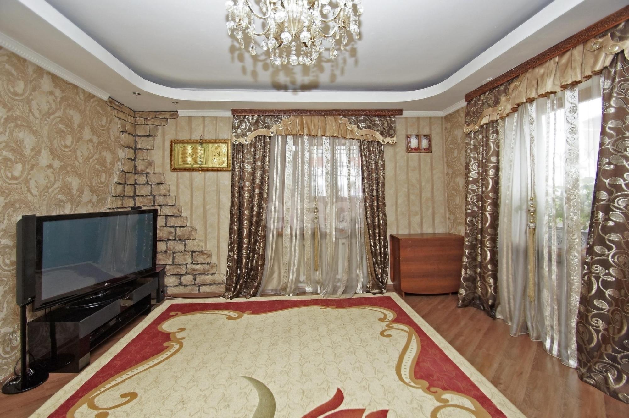 Купить дачу, дом, коттедж за 13 300 000 рублей на Арктическая, 18а