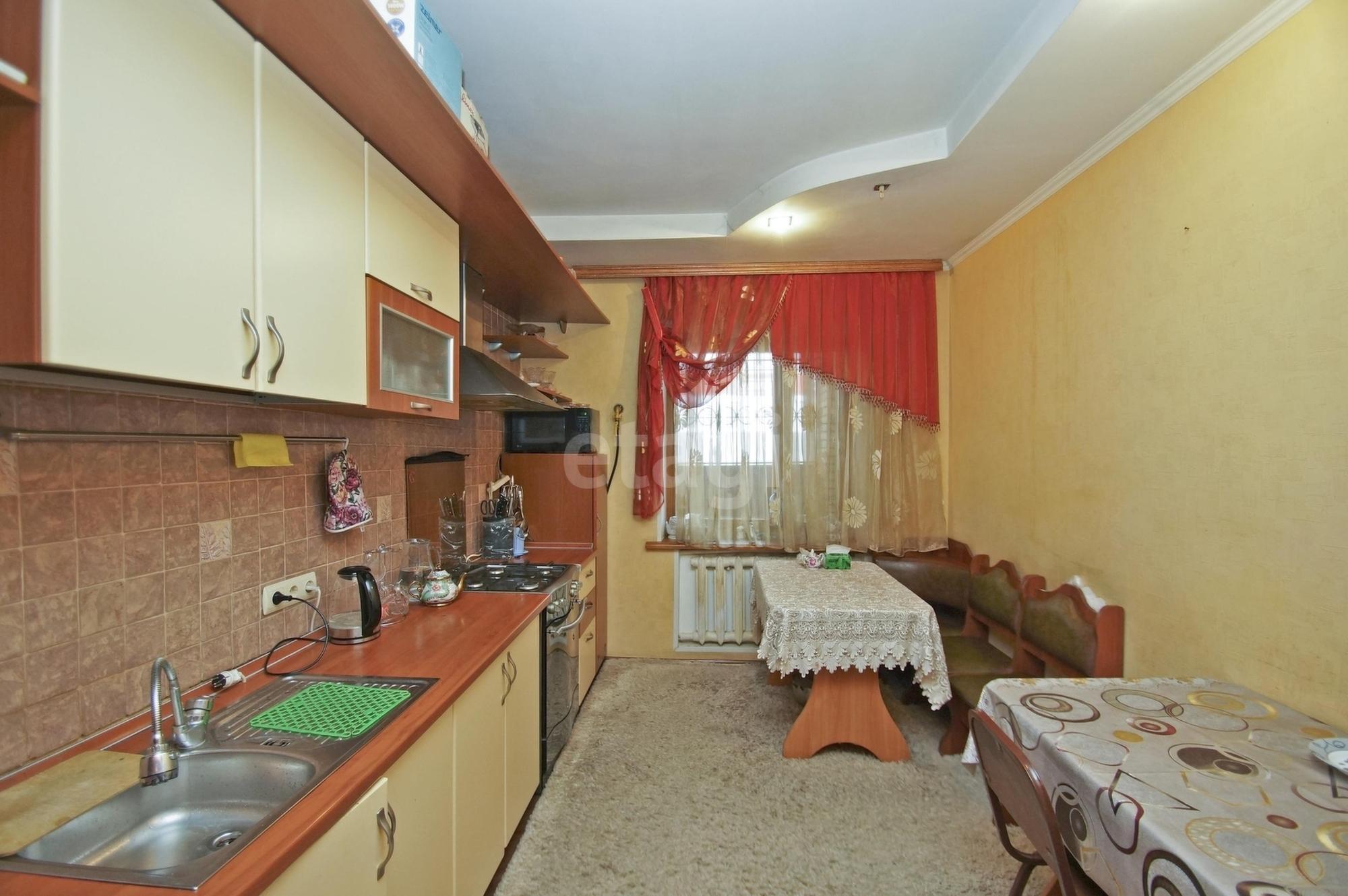 Купить дачу, дом, коттедж за 13 300 000 рублей на Арктическая, 18а