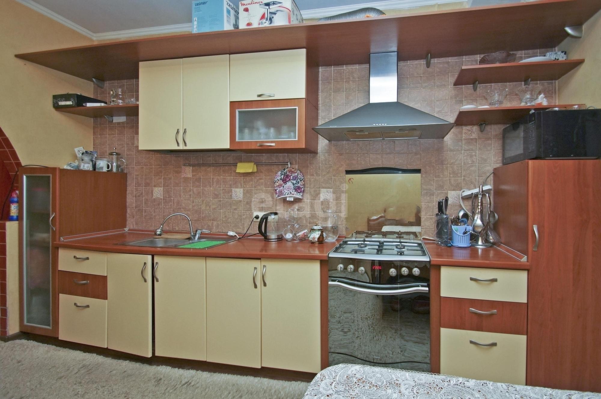 Купить дачу, дом, коттедж за 13 300 000 рублей на Арктическая, 18а