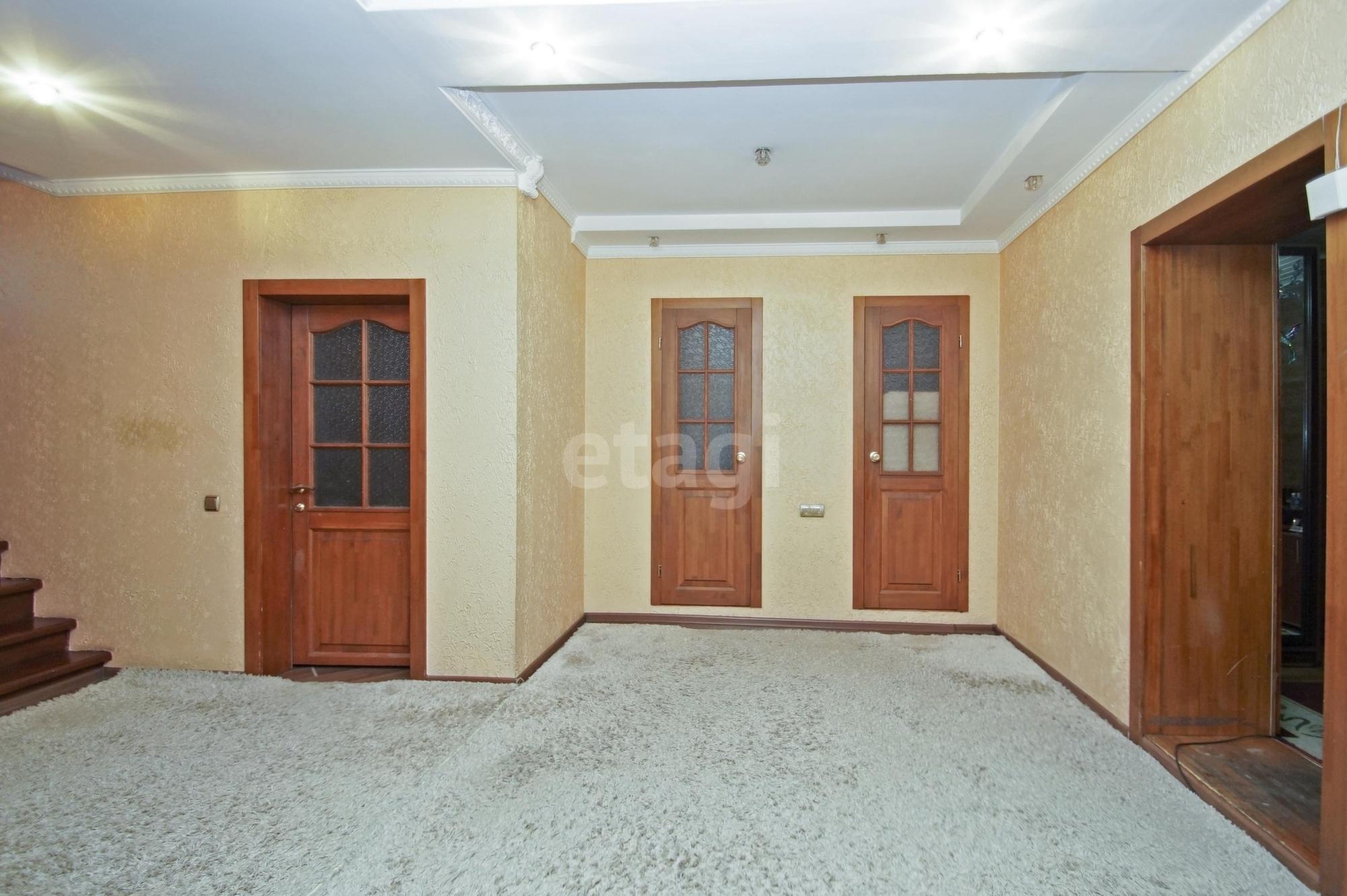 Купить дачу, дом, коттедж за 13 300 000 рублей на Арктическая, 18а