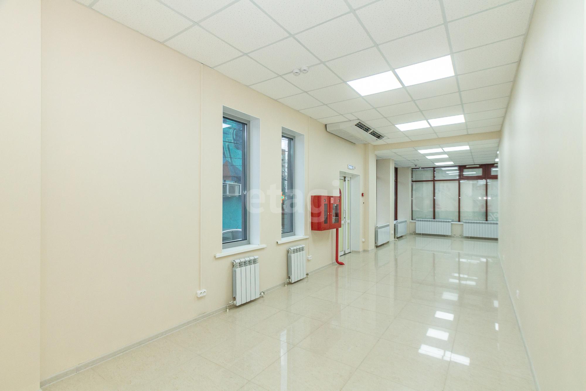 Сдать торговое помещение за 158 256 рублей на проспект Мира 46