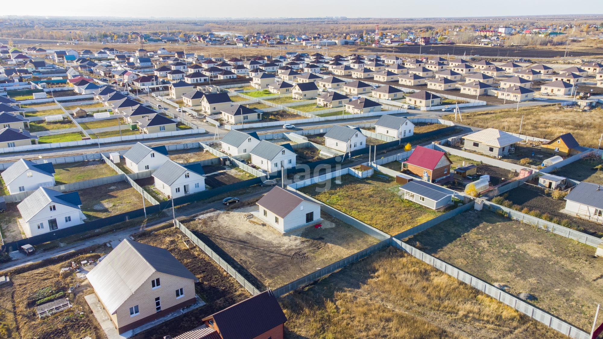 Купить дачу, дом, коттедж за 5 900 000 рублей на Тюменская,
