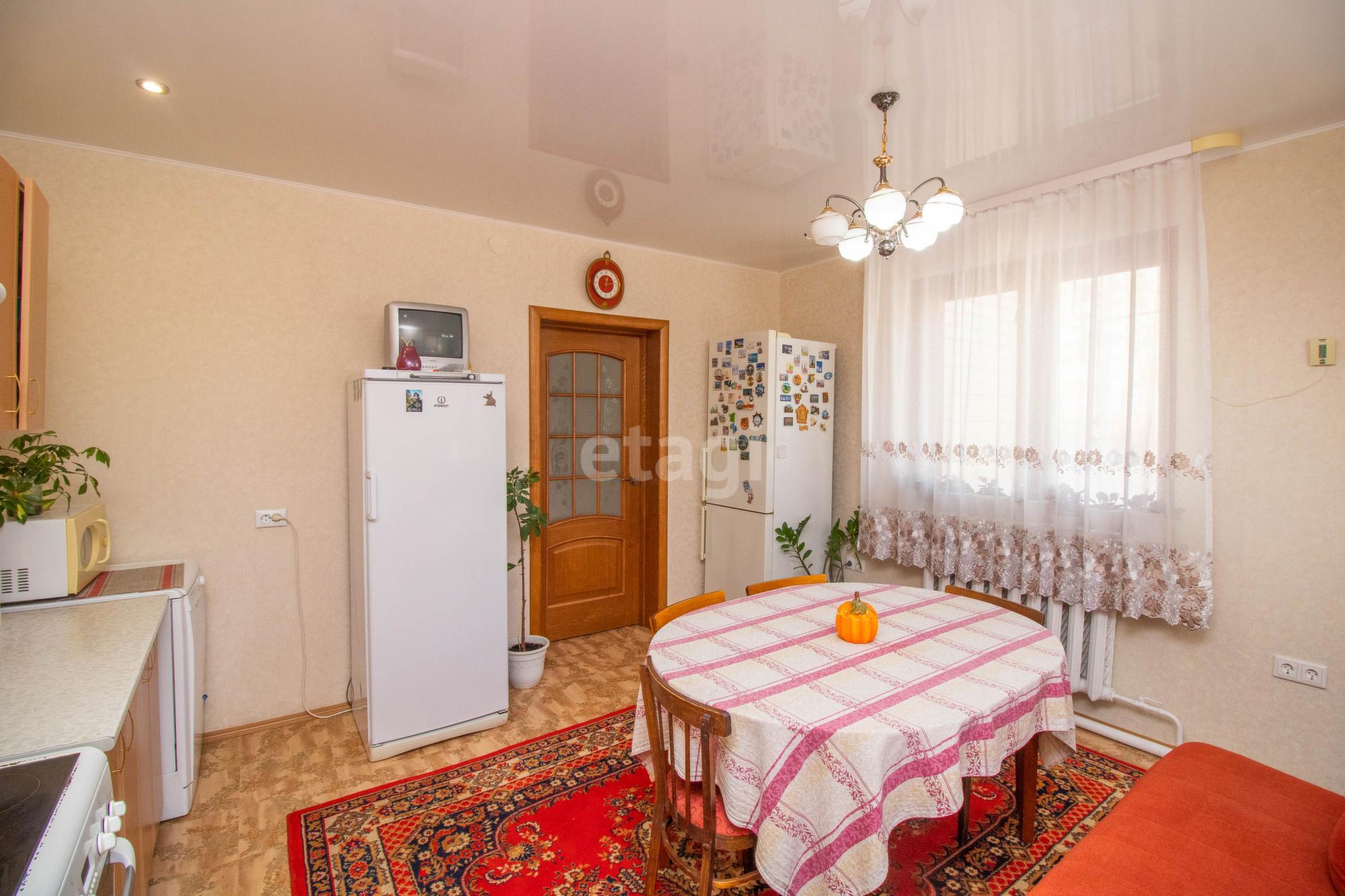 Купить дачу, дом, коттедж за 12 200 000 рублей на Зеленая, 11
