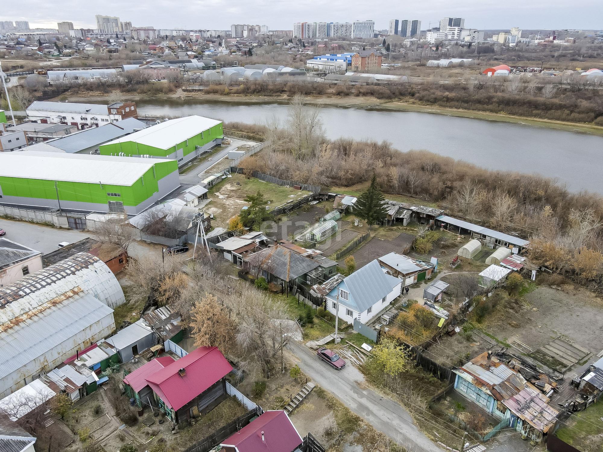 Купить дачу, дом, коттедж за 12 300 000 рублей на Береговая, 18