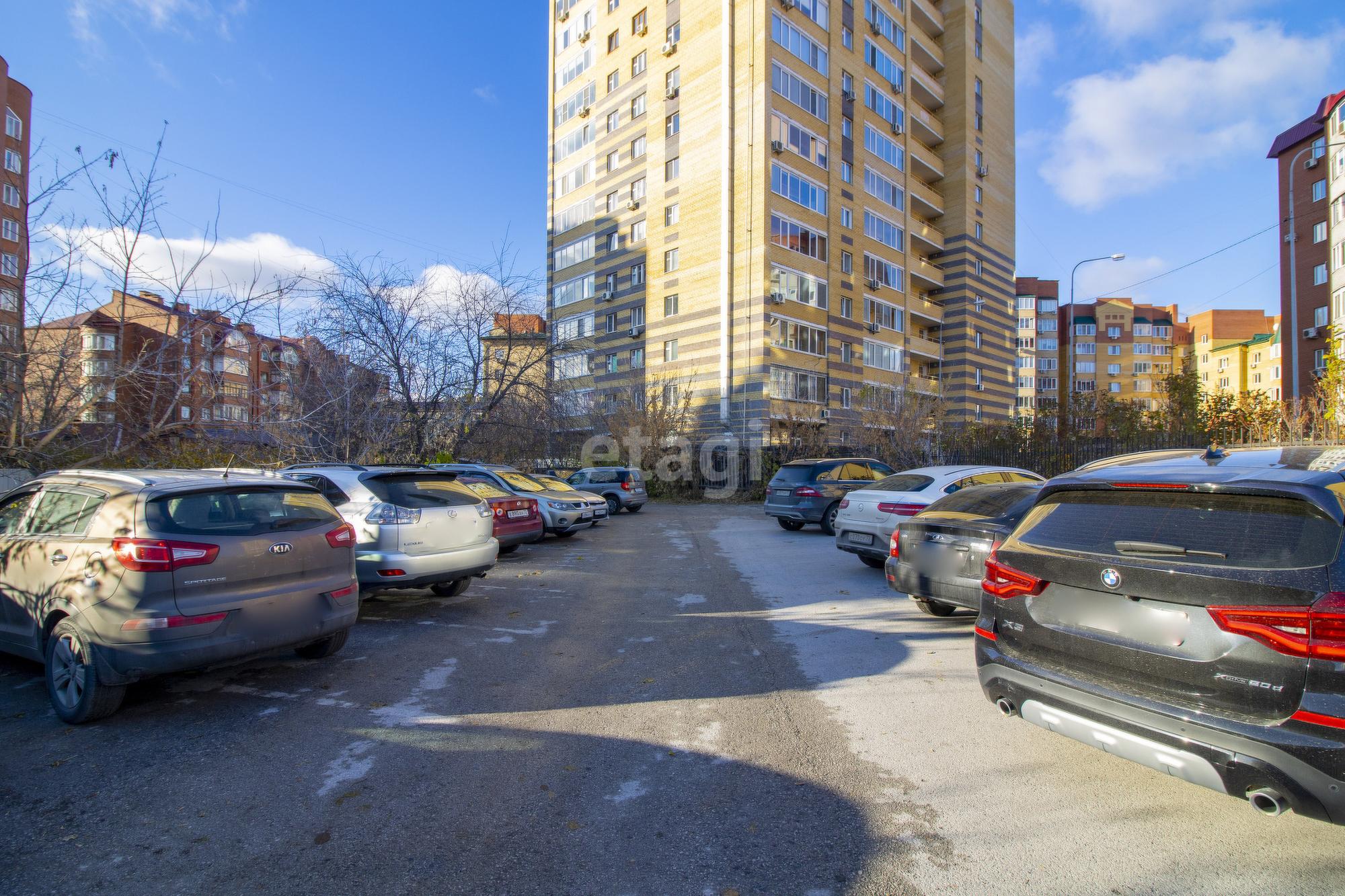 Купить землю, земельный участок за 10 500 000 рублей на Короленко,