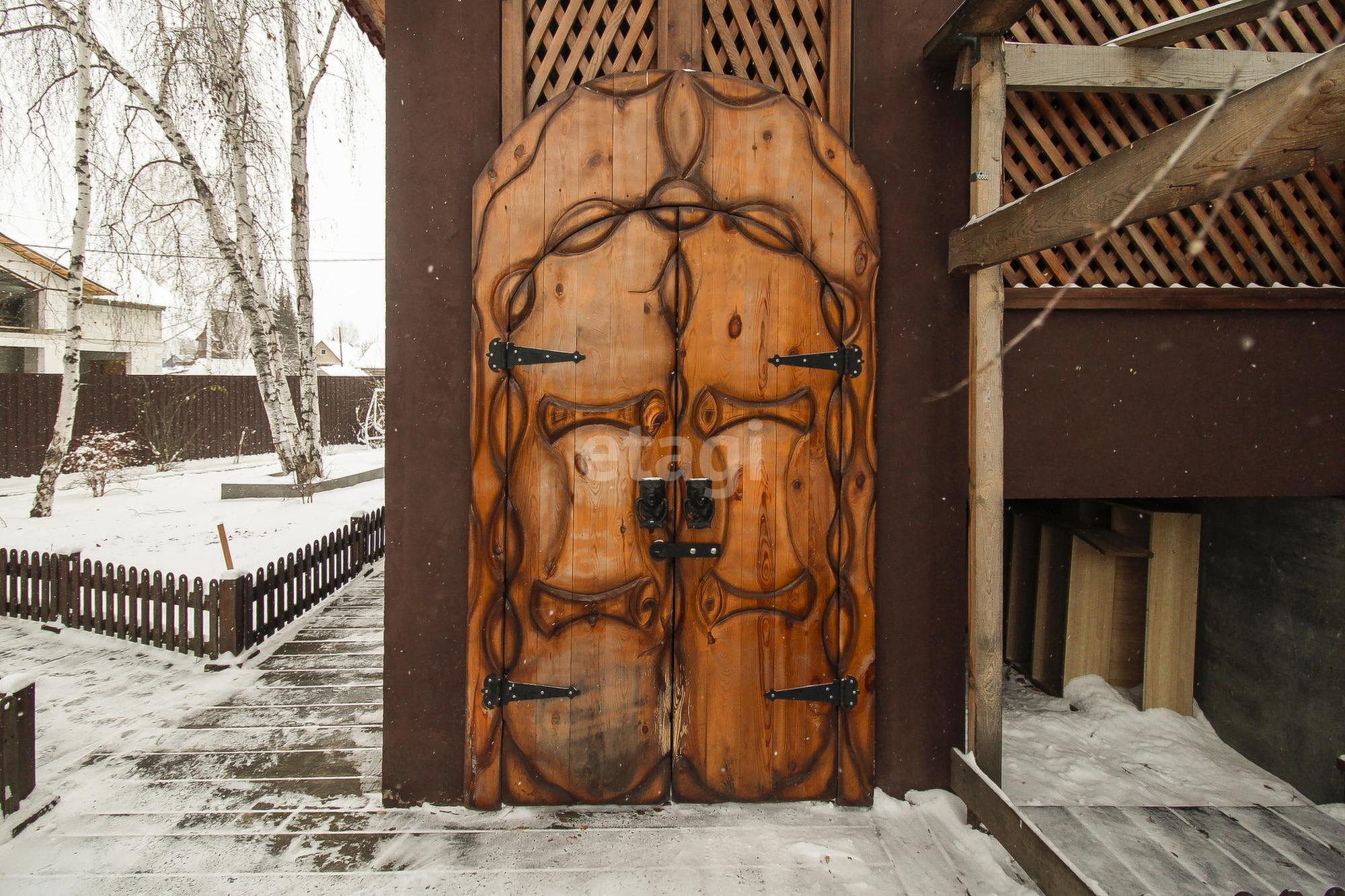 Купить дачу, дом, коттедж за 19 600 000 рублей на Каштановая, 15