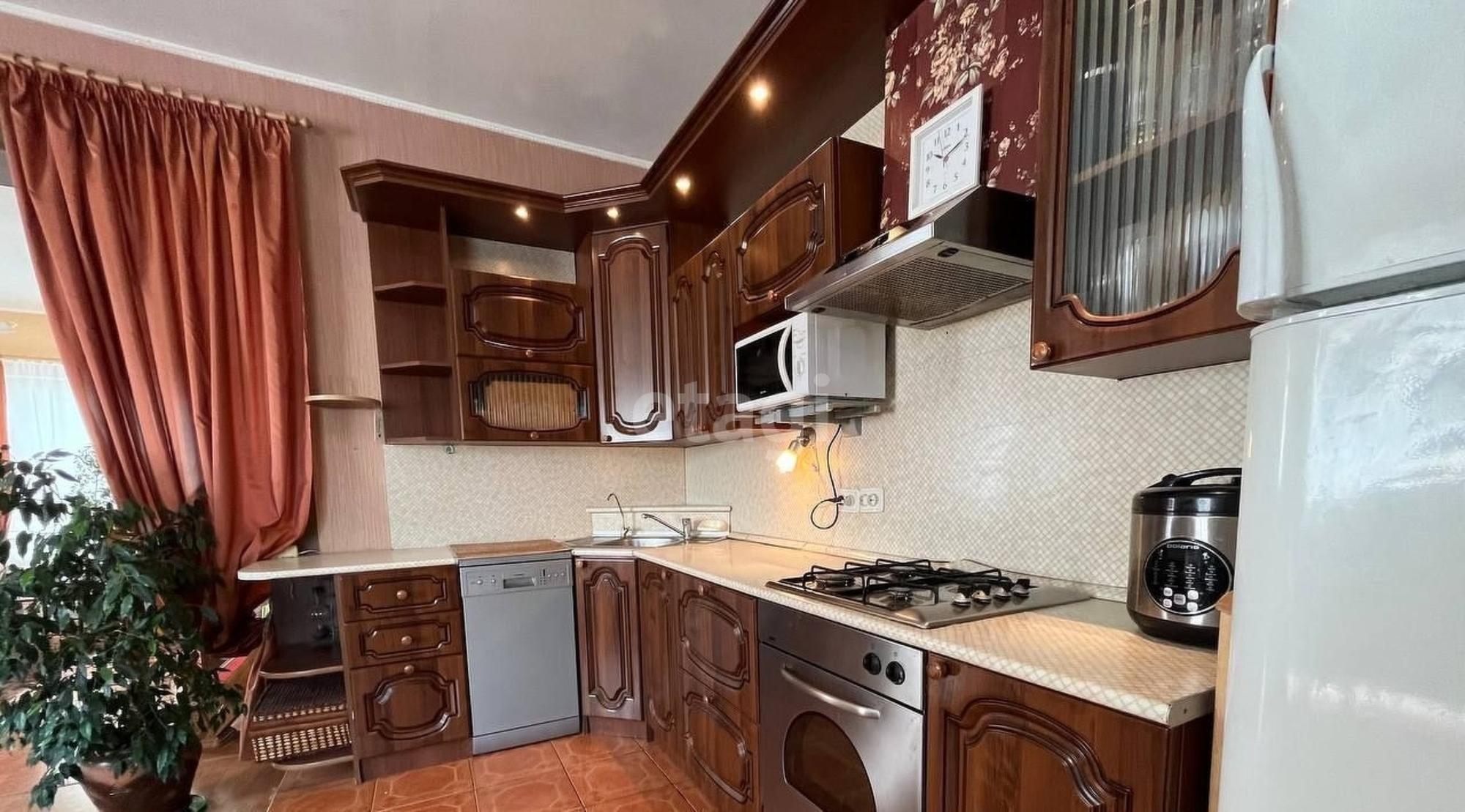 Купить дачу, дом, коттедж за 12 900 000 рублей на Первая, 6