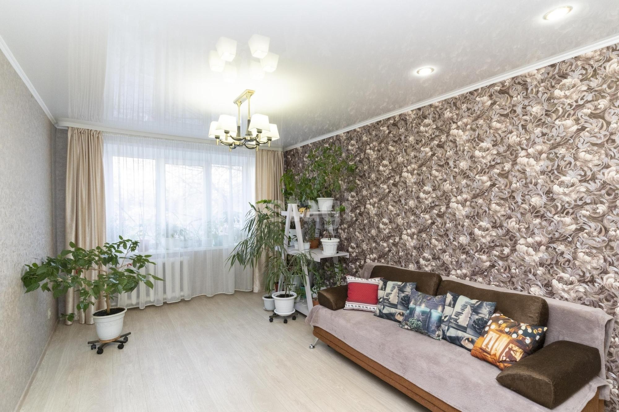Купить квартиру за 6 050 000 рублей на Стахановцев, 6