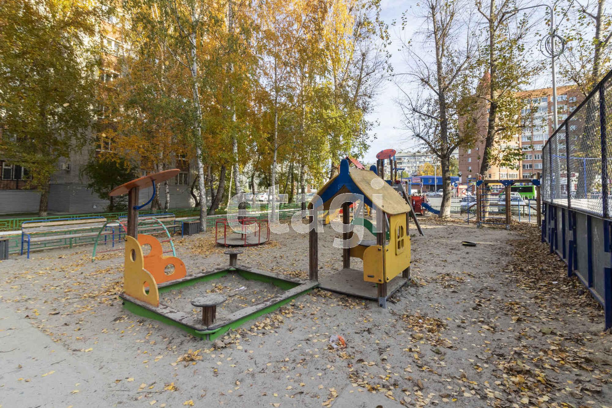 Купить комнату за 2 300 000 рублей на Олимпийская, 25