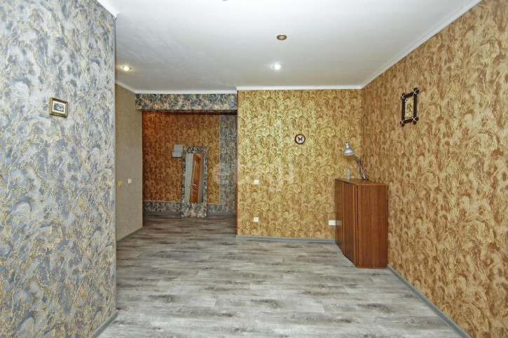 3-комн квартира Транспортная 3-я, 11
