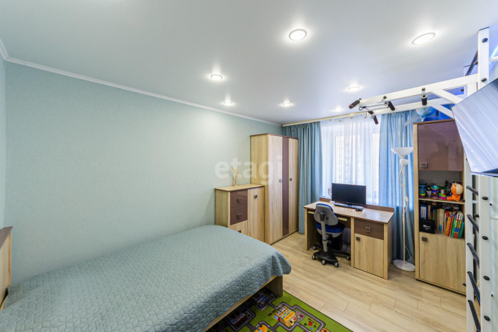 4-комн квартира Бориса Щербины бульвар, 20