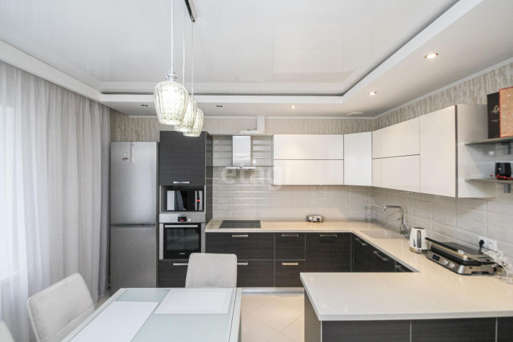 3-комн квартира Дружбы, 75